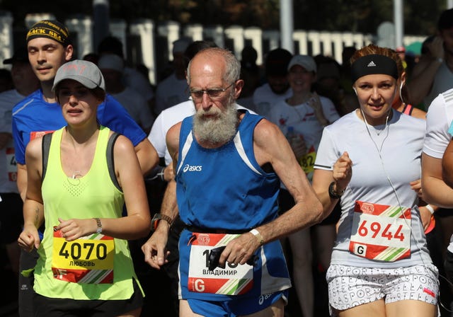 medio maratón en moscú con veteranos de categoría máster