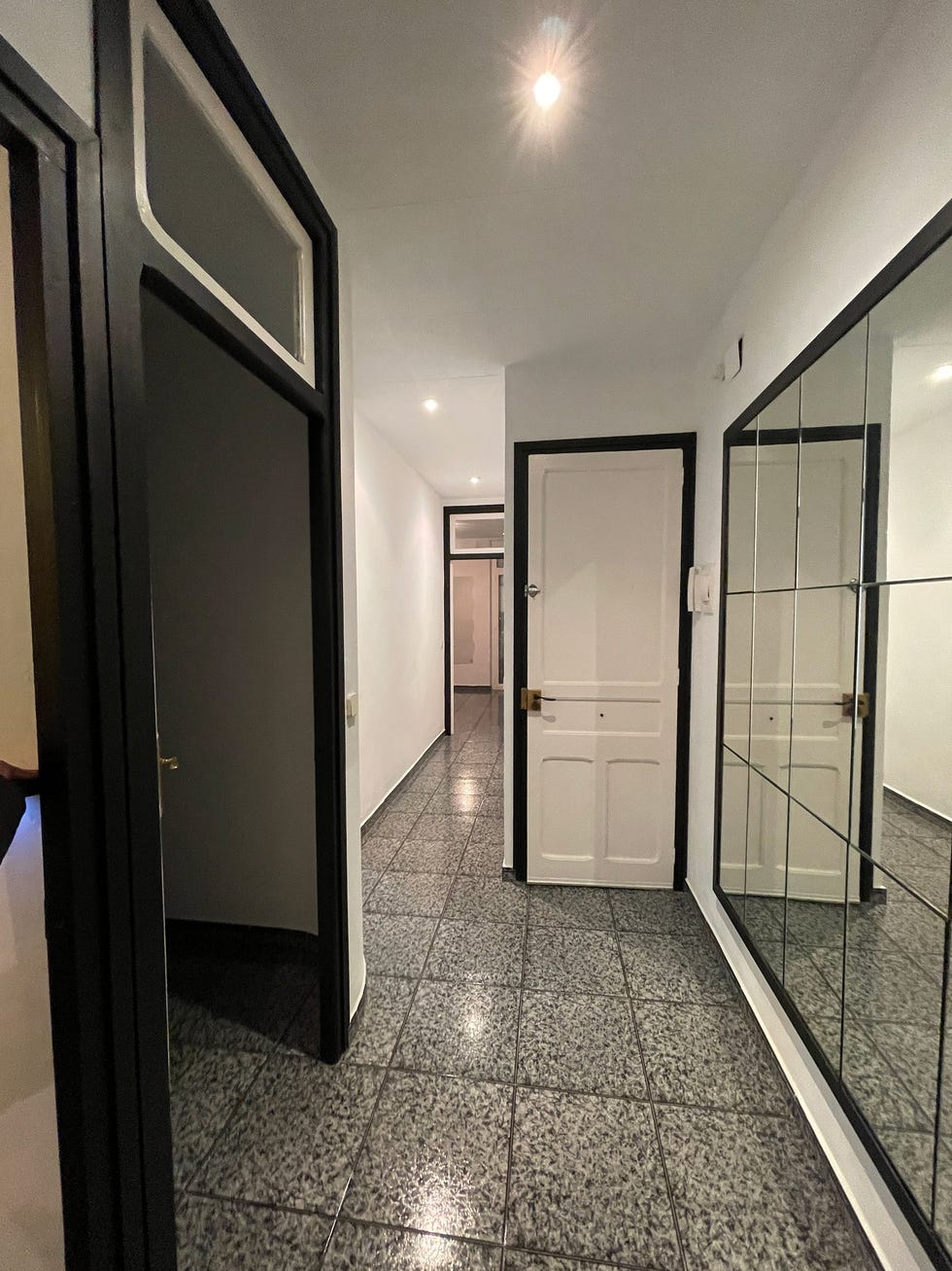 pasillo antes de la reforma