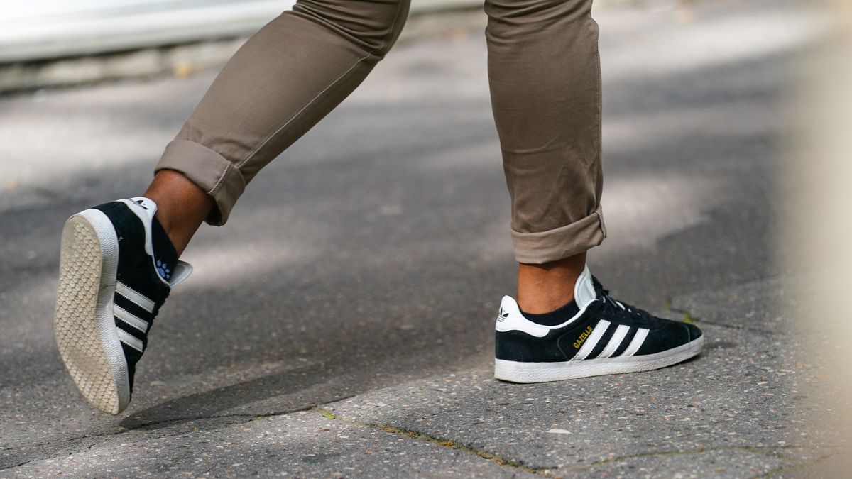 Footdistrict: las zapatillas Adidas Gazelle de hombre al 40%