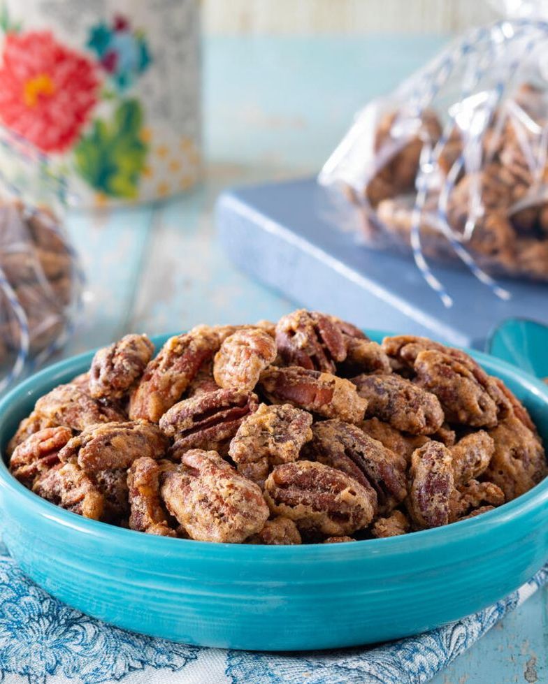 candied pecans in blue bowl
