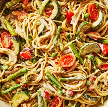 pasta primavera with asparagus, zucchini, tomatoes