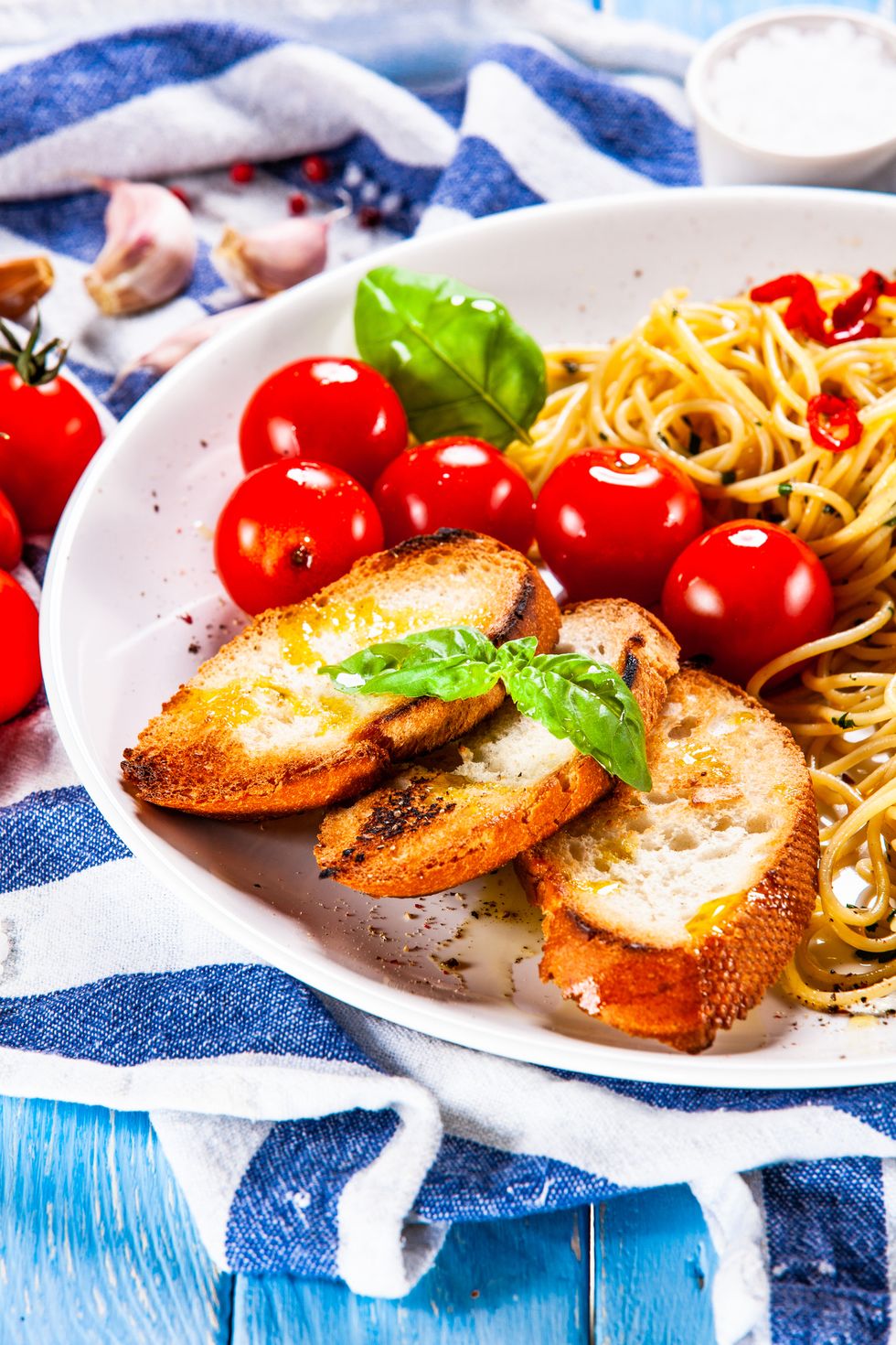 pasta with vegetables and toasts