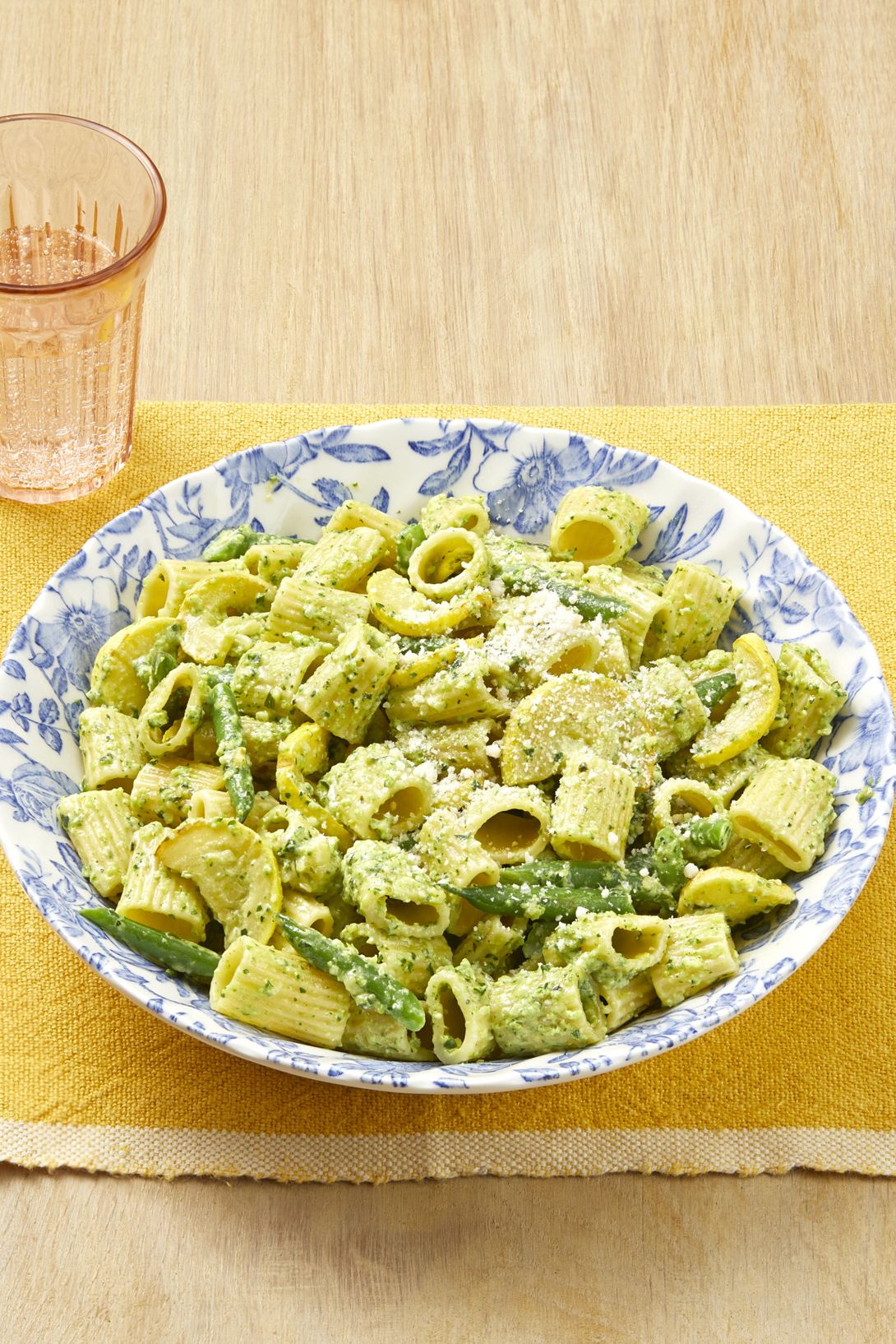 pasta with zucchini pesto