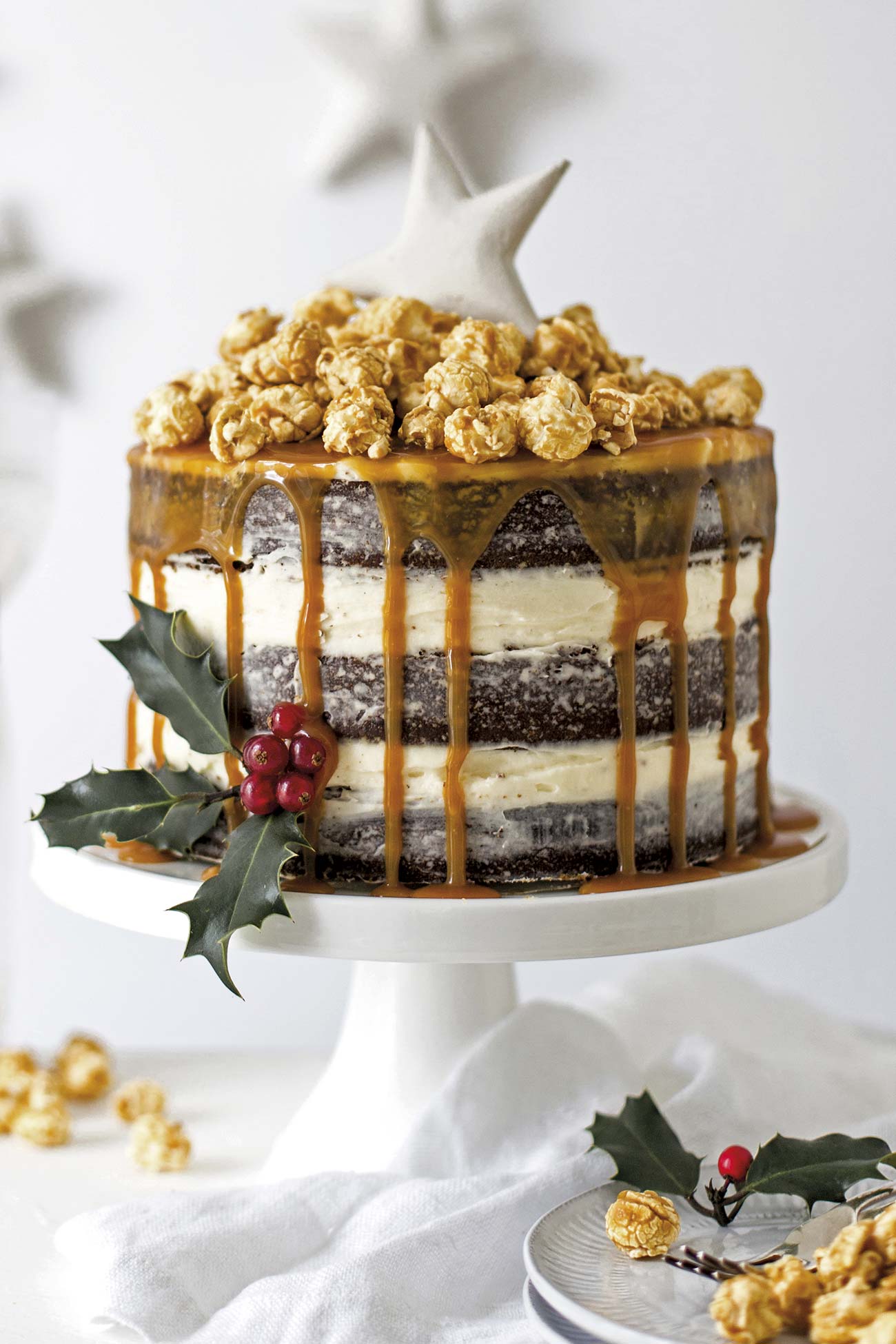 postres de navidad pastel de chocolate con caramelo salado