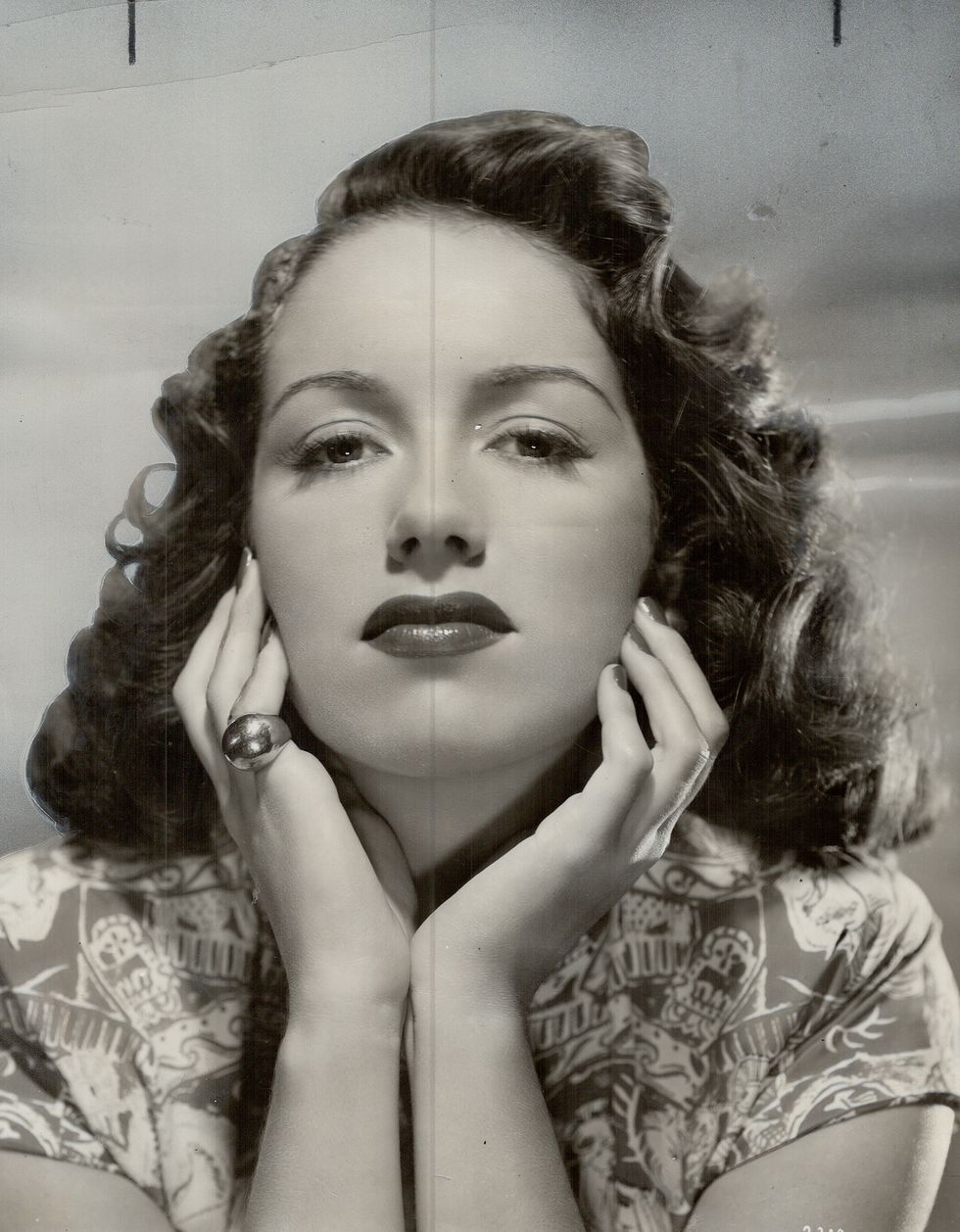 Beauty of the blitz; Pat Kirkwood; who became one of the leading entertainers and favorites of the E