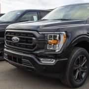 the all new 2021 ford f 150 has earned its seventh consecutive kelley blue book best buy award – recognized for advancing the full size truck segment with new features ranging from a full hybrid powertrain that can double as a mobile generator to an interior work surface and a tailgate work surface to help make customers more productive