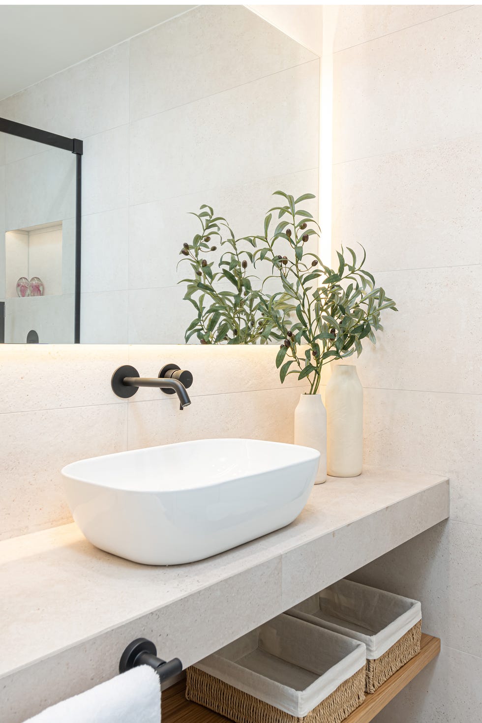 encimera de baño volada con lavamanos exento