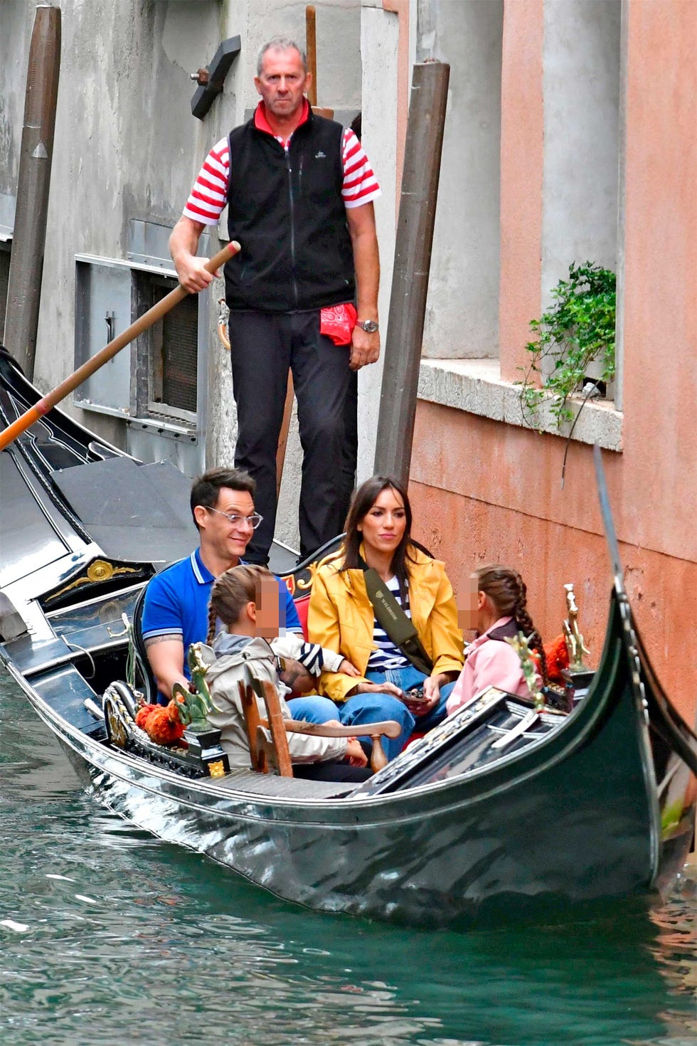 patricia pardo y christian galvez de viaje en venecia junto a su familia