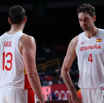 marc y pagul gasol juegan su último partido con la selección española de baloncesto