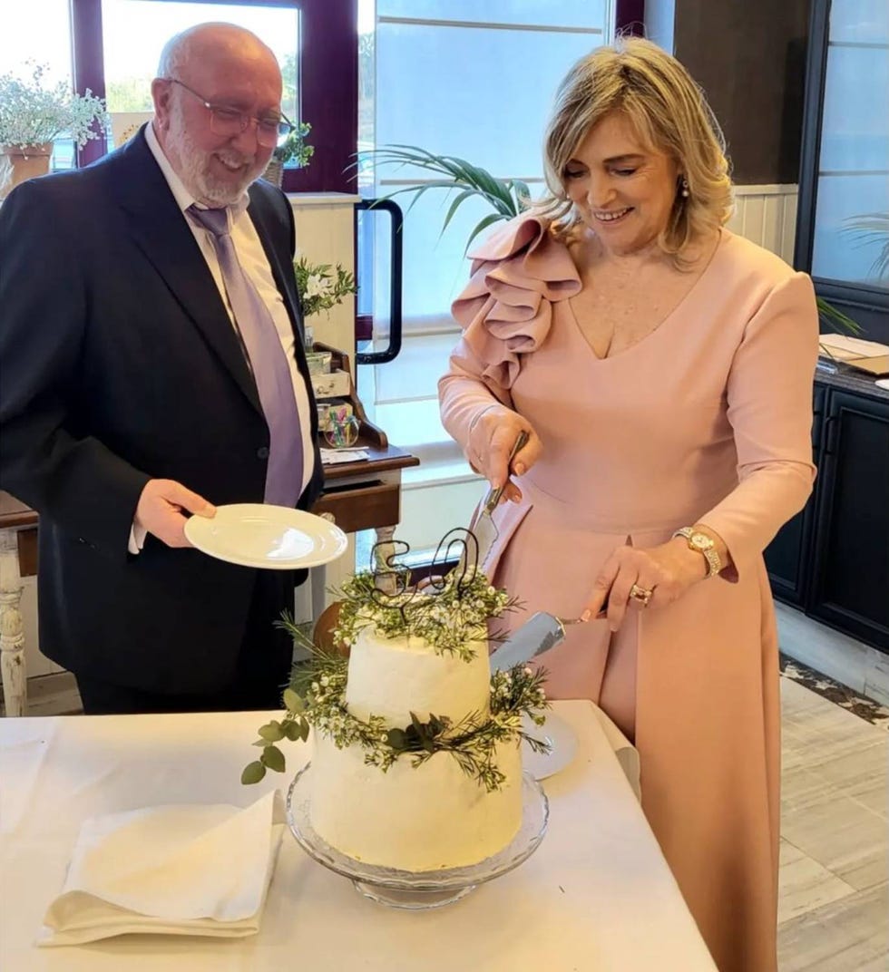 paula echevarría y sus padres