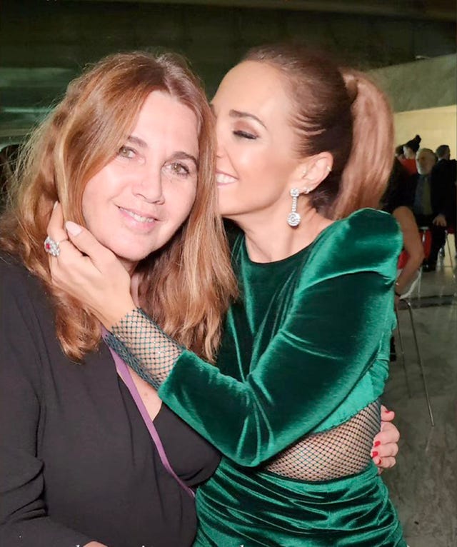 paula echevarria y ana lopez puigcerver