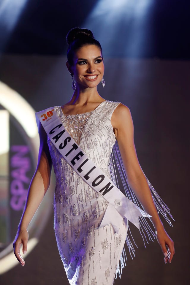 laura pérez se convierte en la ganadora de miss world spain
