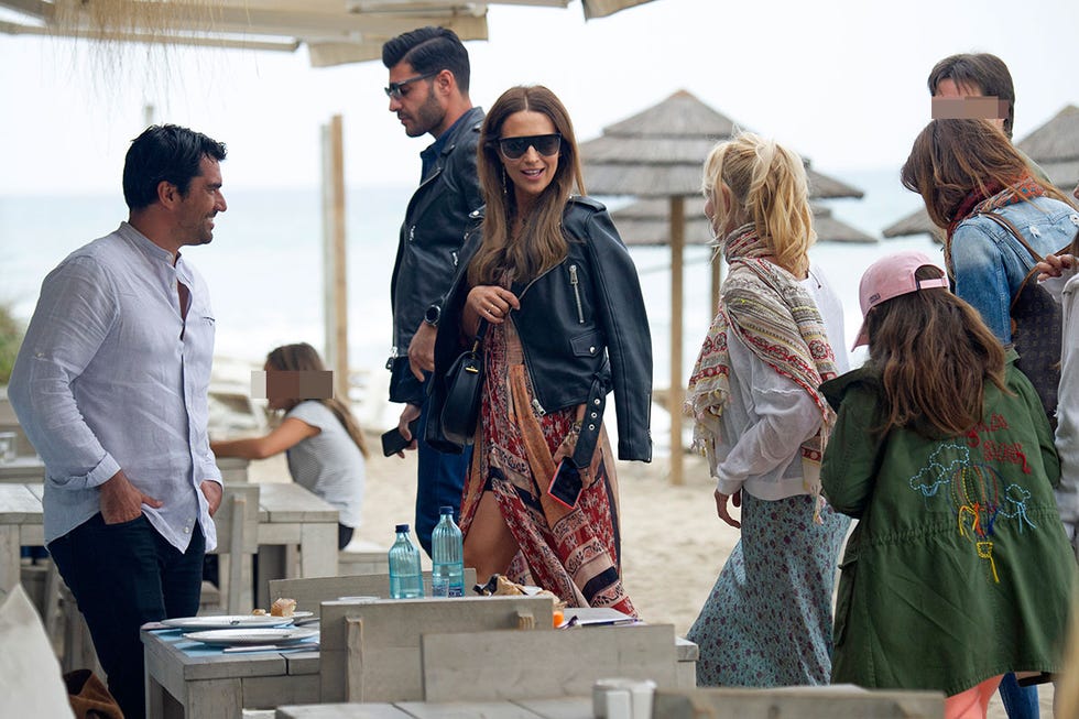 Paula Echevarría y Belén Rueda, con sus novios en Marbella