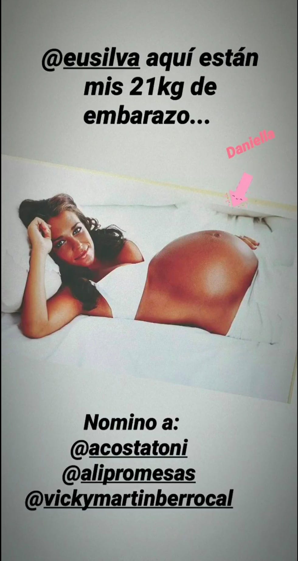 Paula Echevarría recupera una foto de su embarazo de Daniella