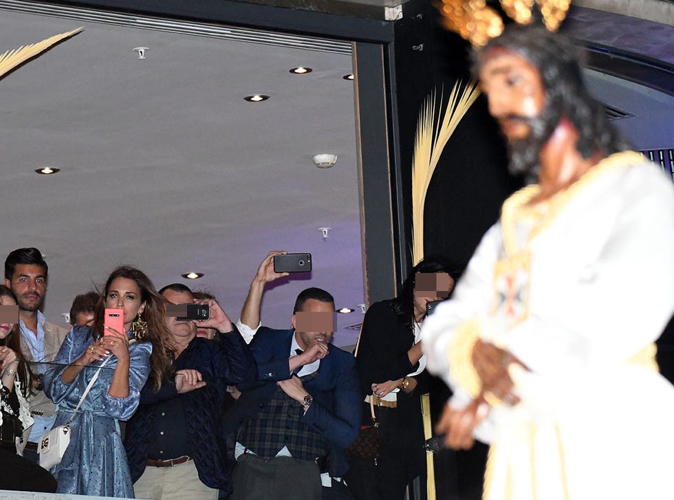 Paula Echevarría y Miguel Torres, de procesiones en Málaga