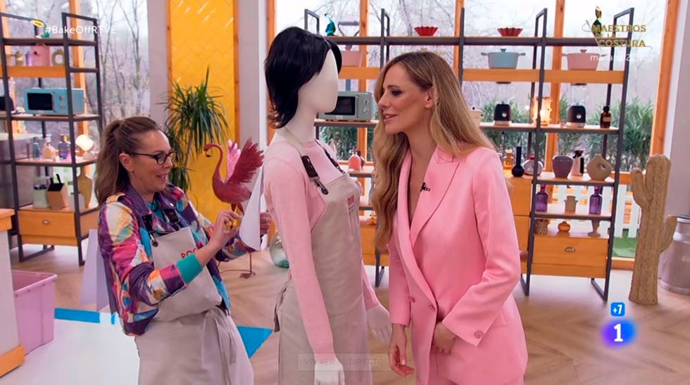 paula vazquez bake off