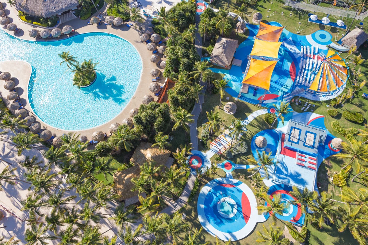 5 Reasons to Book an All-Inclusive Family Trip