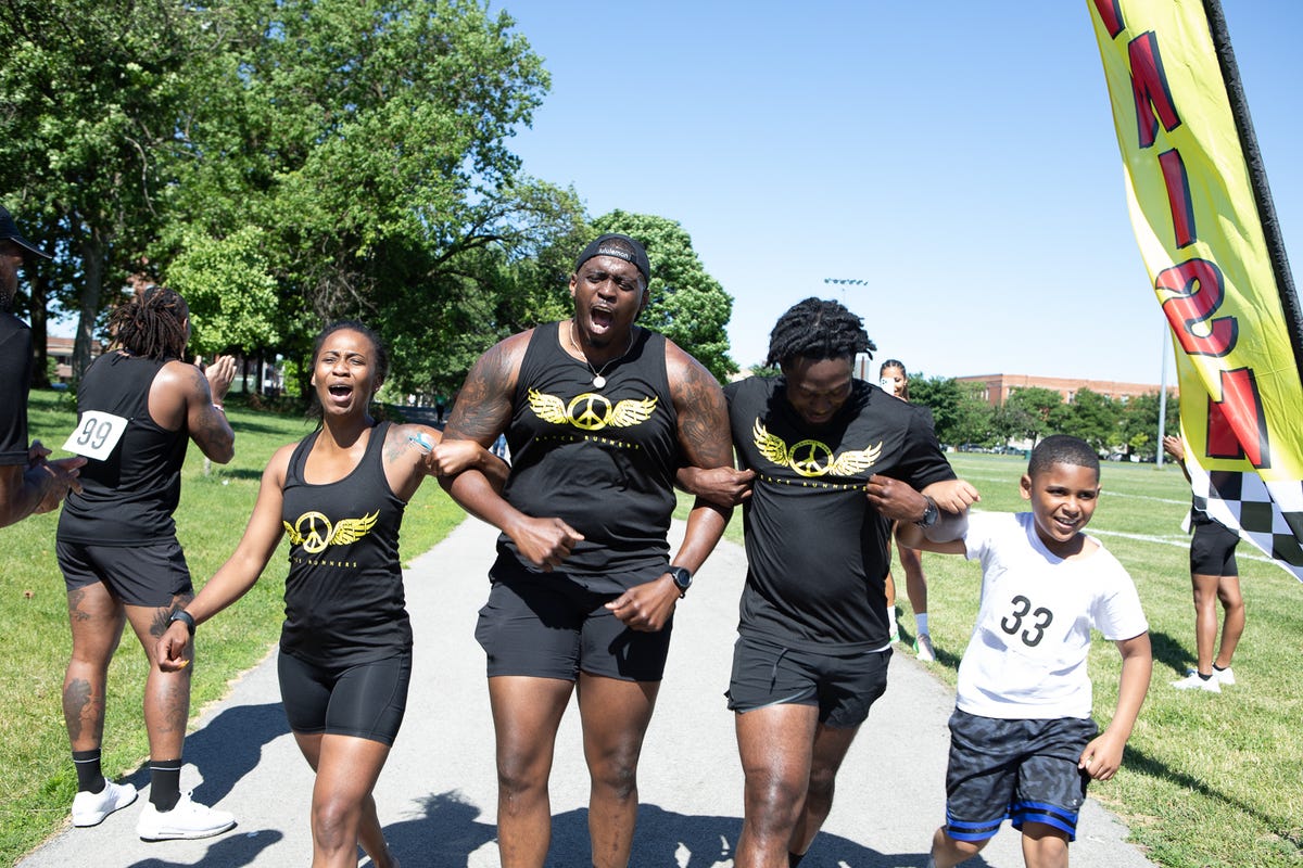 Peace Runners 773 Brings a Movement of Movement to Chicago’s West Side