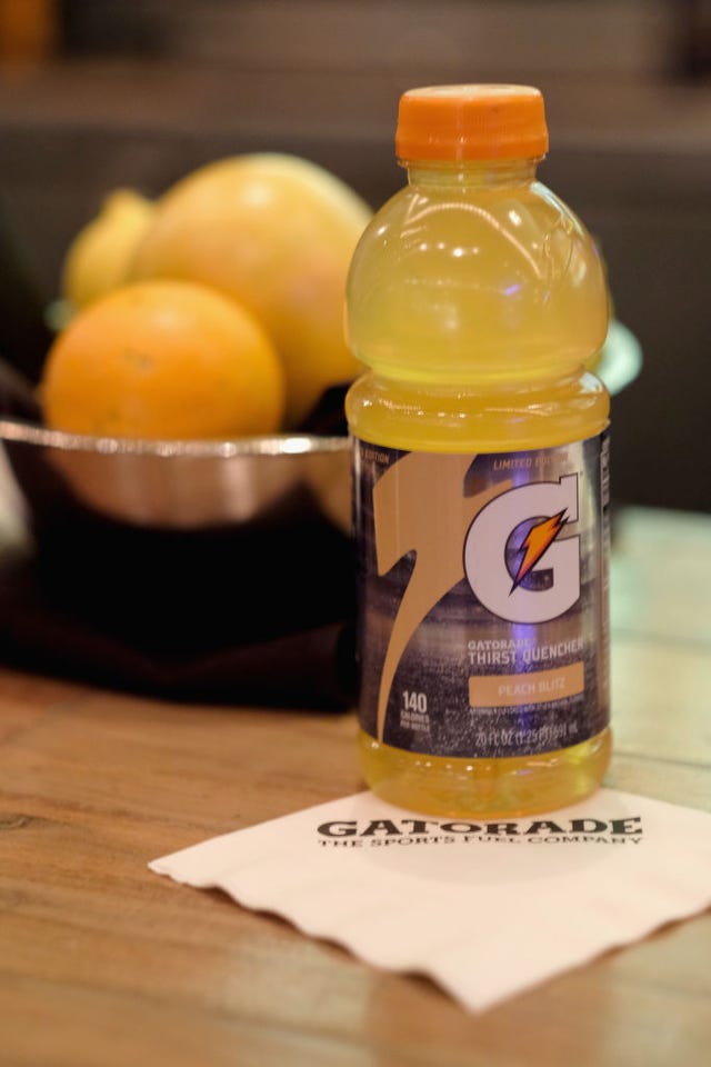 What Color Was the Gatorade in Super Bowl 2022 Twitter? - Zeru