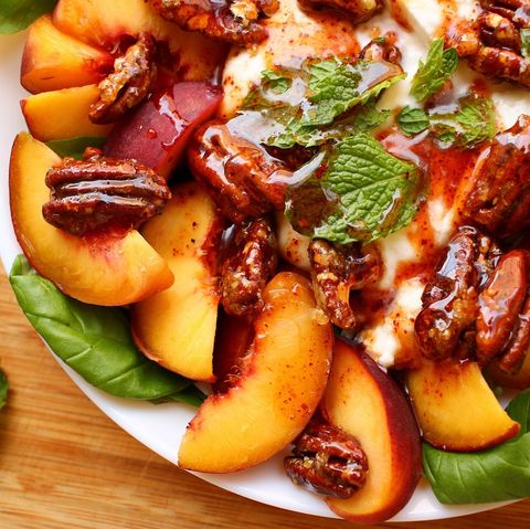 peach and burrata salad