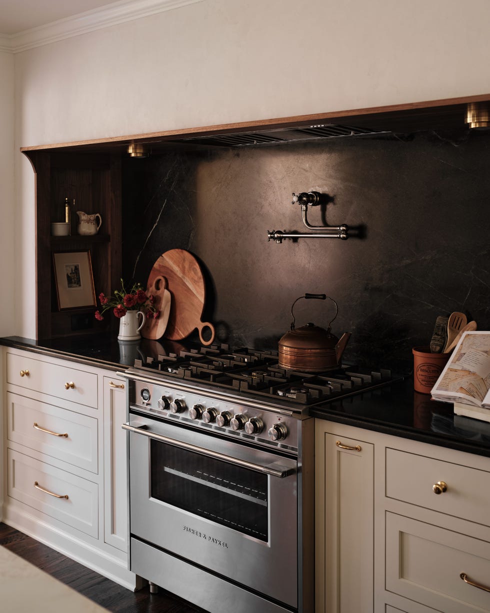 kitchen alcove