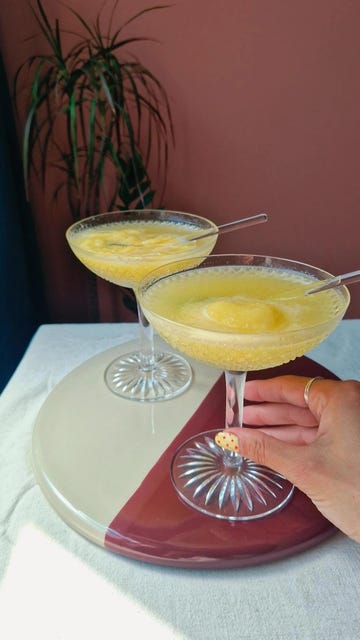 peach sorbet fizz cocktail recipe