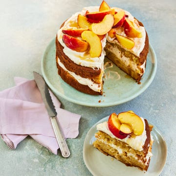 peaches and cream cake