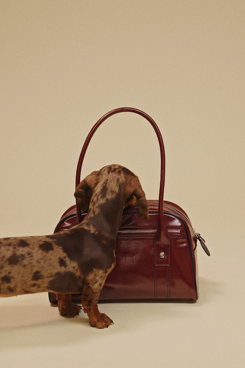 【peachy den】レトロシックなボウラーバッグ♪ Peachy Den's debut bag collection is Y2K arm candy dreams