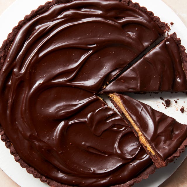 Peanut Butter Cup Chess Pie pie with a chocolate base, peanut butter filling, and chocolate top