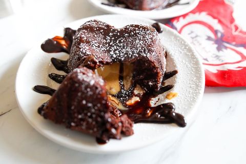 chocolate peanut butter lava cakes dessert recipe