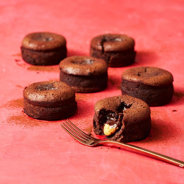 peanut butter molten chocolate cake