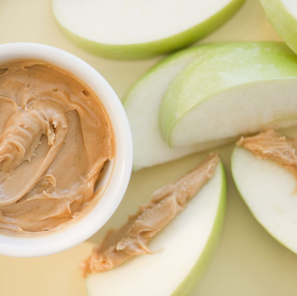 snacks for diabetics peanut butter on sliced apple