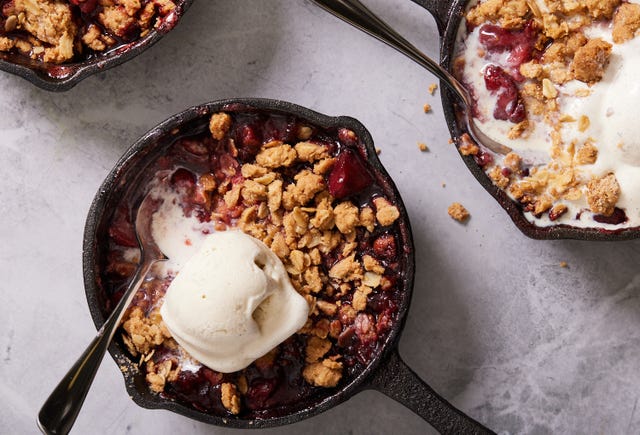 peanut butter and strawberry crisp
