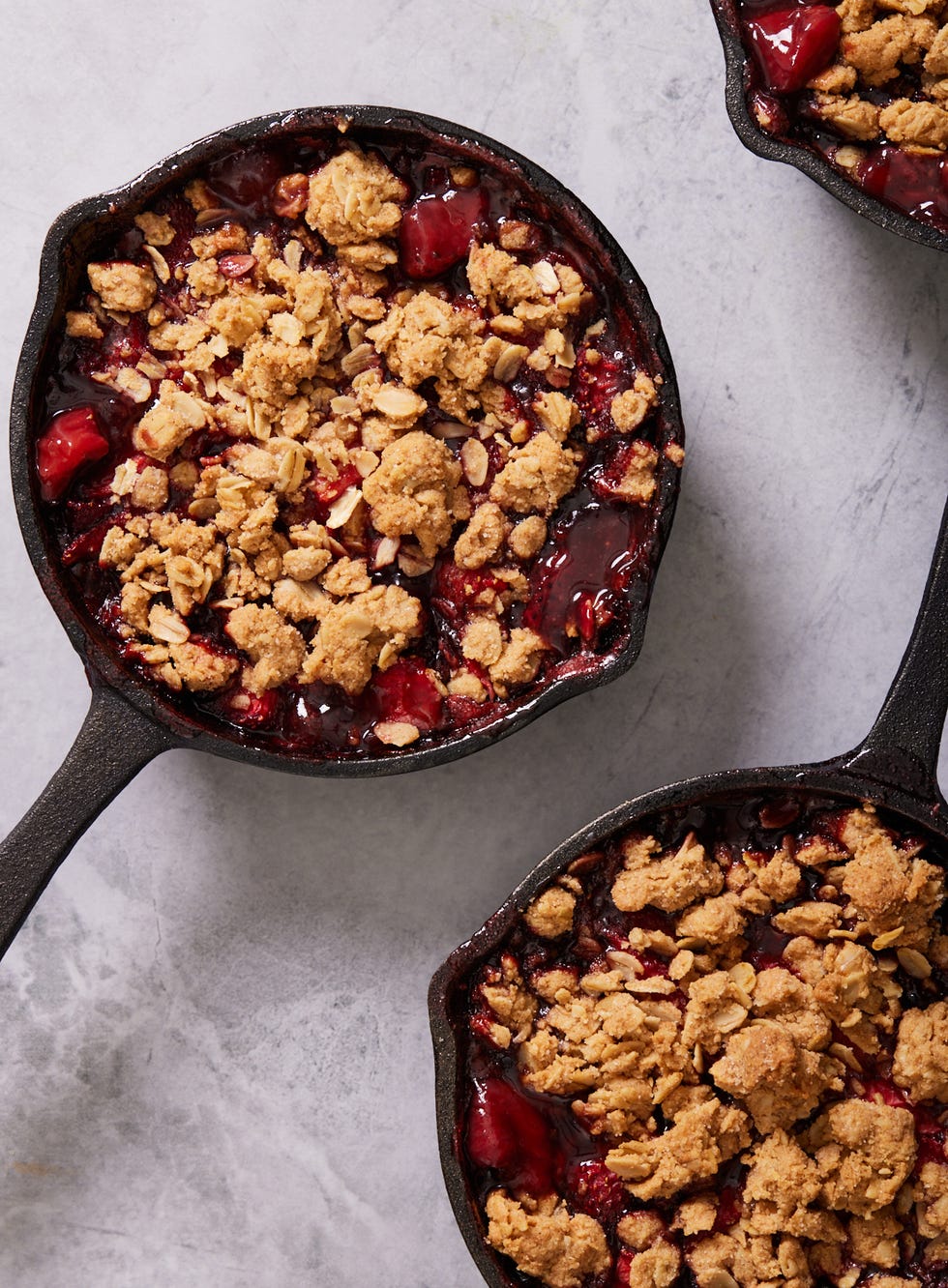 peanut butter and strawberry crisp