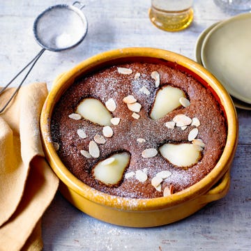 pear and chocolate pudding