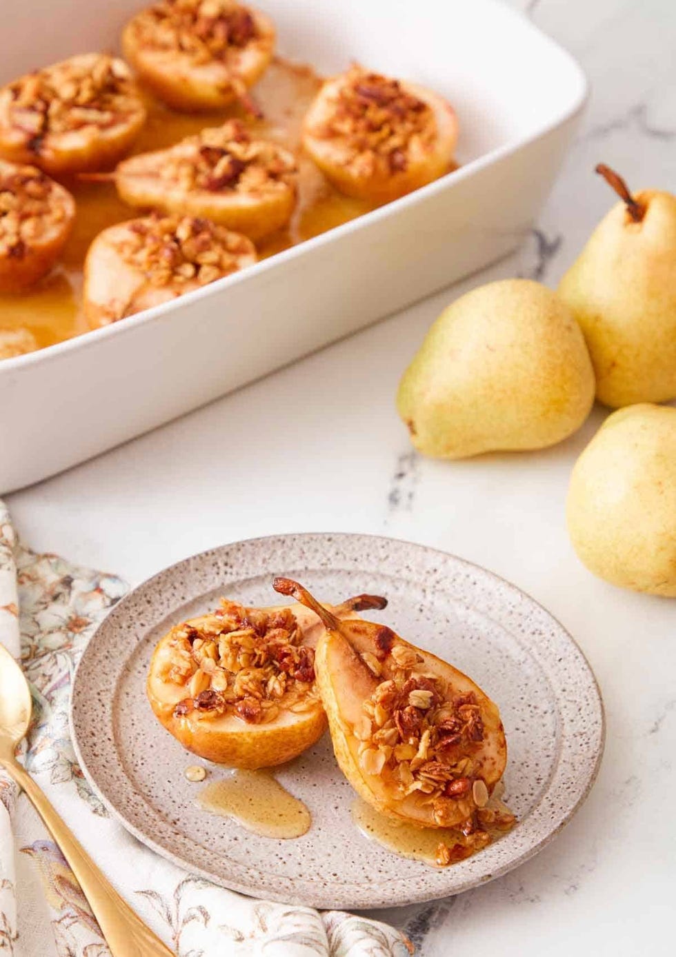 16 Easy Pear Dessert Recipes What To Bake With Pears 4178