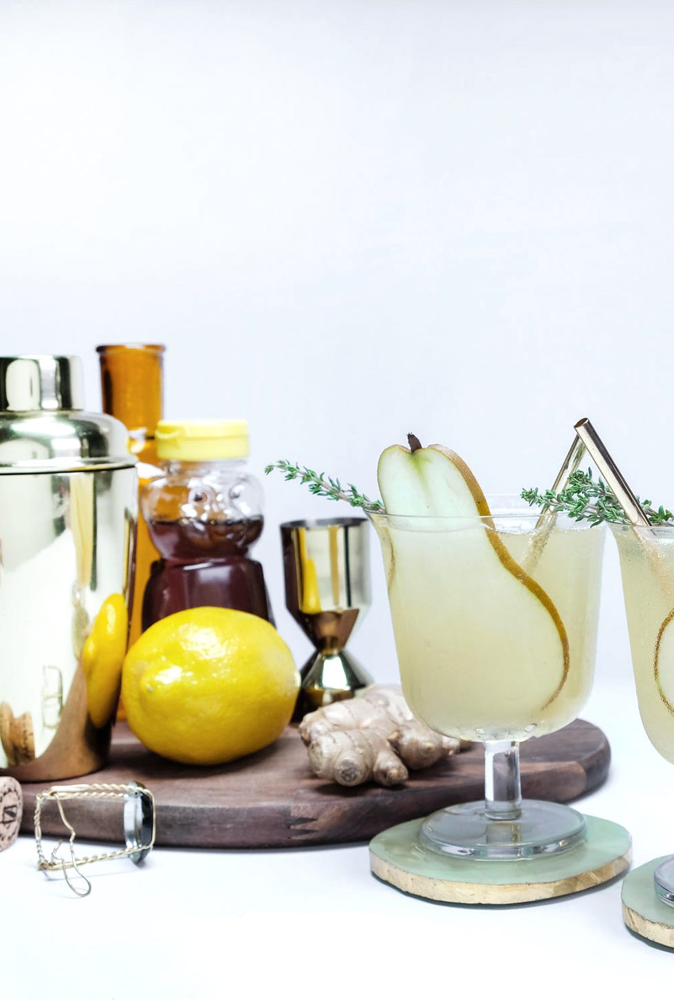 50+ Easy Christmas Cocktails - Delicious Holiday Cocktail Recipes