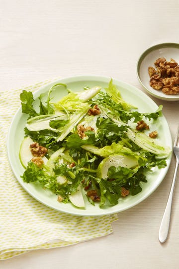 Pear & Walnut Salad