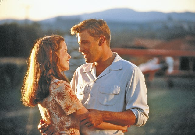 kate beckinsale y ben affleck en una escena de 'pearl harbor'