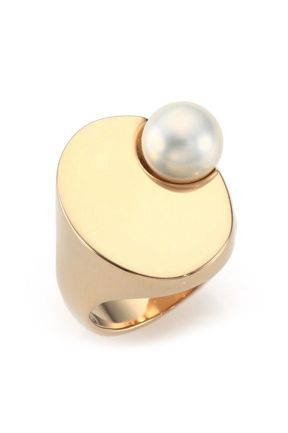 Pearl, Jewellery, Fashion accessory, Gemstone, Ring, Gold, Metal, Beige, Natural material, Brass, 