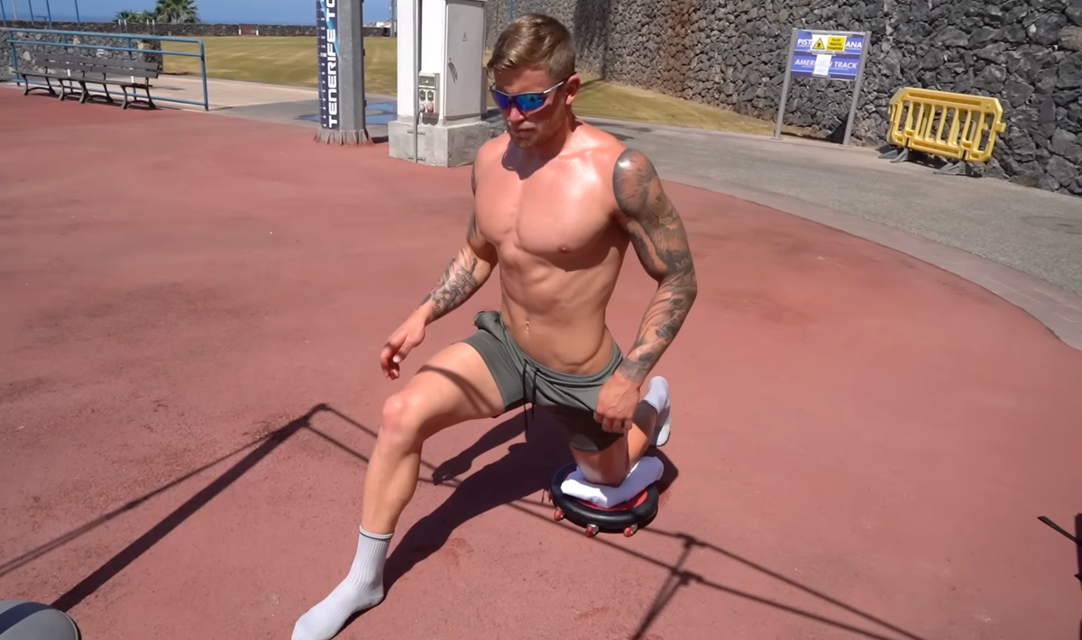 Olympian Adam Peaty Just Shared His Intense Core Workout