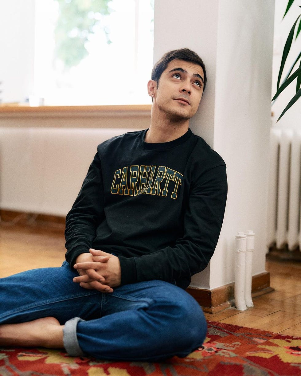 yigit quiere posponer su boda