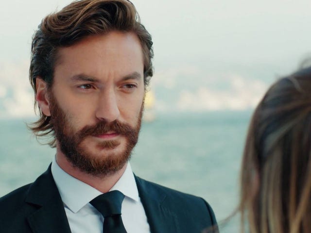 kemal se debate entre seguir con zehra o romper con ella y volver a intentar convencer a yildiz de que se marche con él