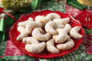 the pioneer woman's pecan crescent cookies recipe