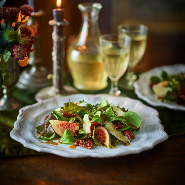 pecan fig and pecorino salad