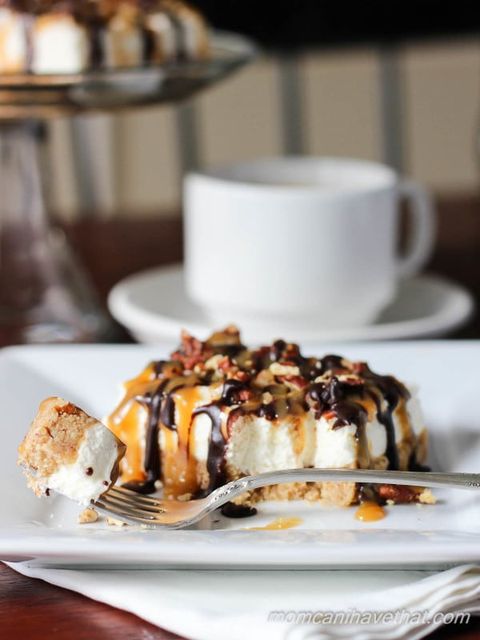 diabetic thanksgiving desserts - pecan turtle cheesecake