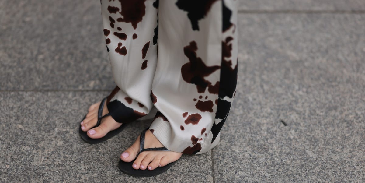Los Mejores Esmaltes para una Pedicura Elegante y Natural este Verano