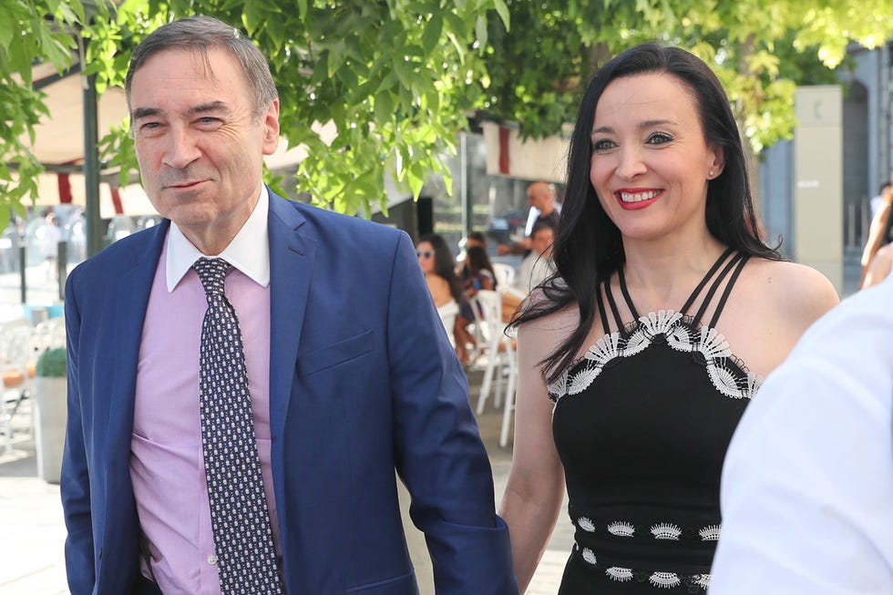 Pedro J Ramirez y Cruz Sánchez de Lara, muy enamorados en la ópera