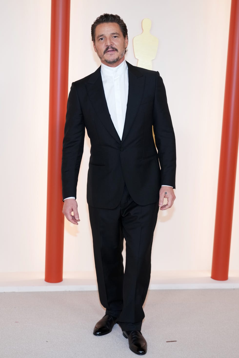 pedro pascal en la gala de los oscar 2023