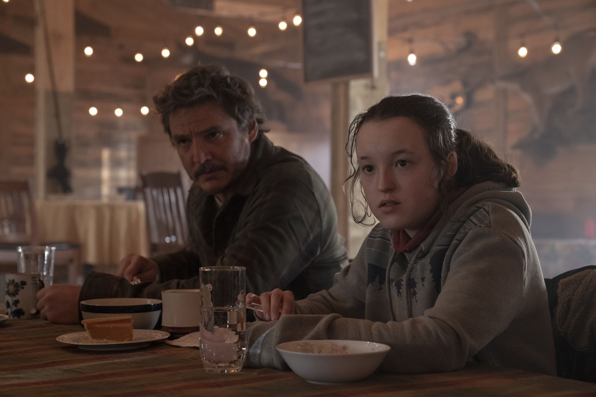 HBO's The Last of Us Photo Shows Pedro Pascal and Bella Ramsey